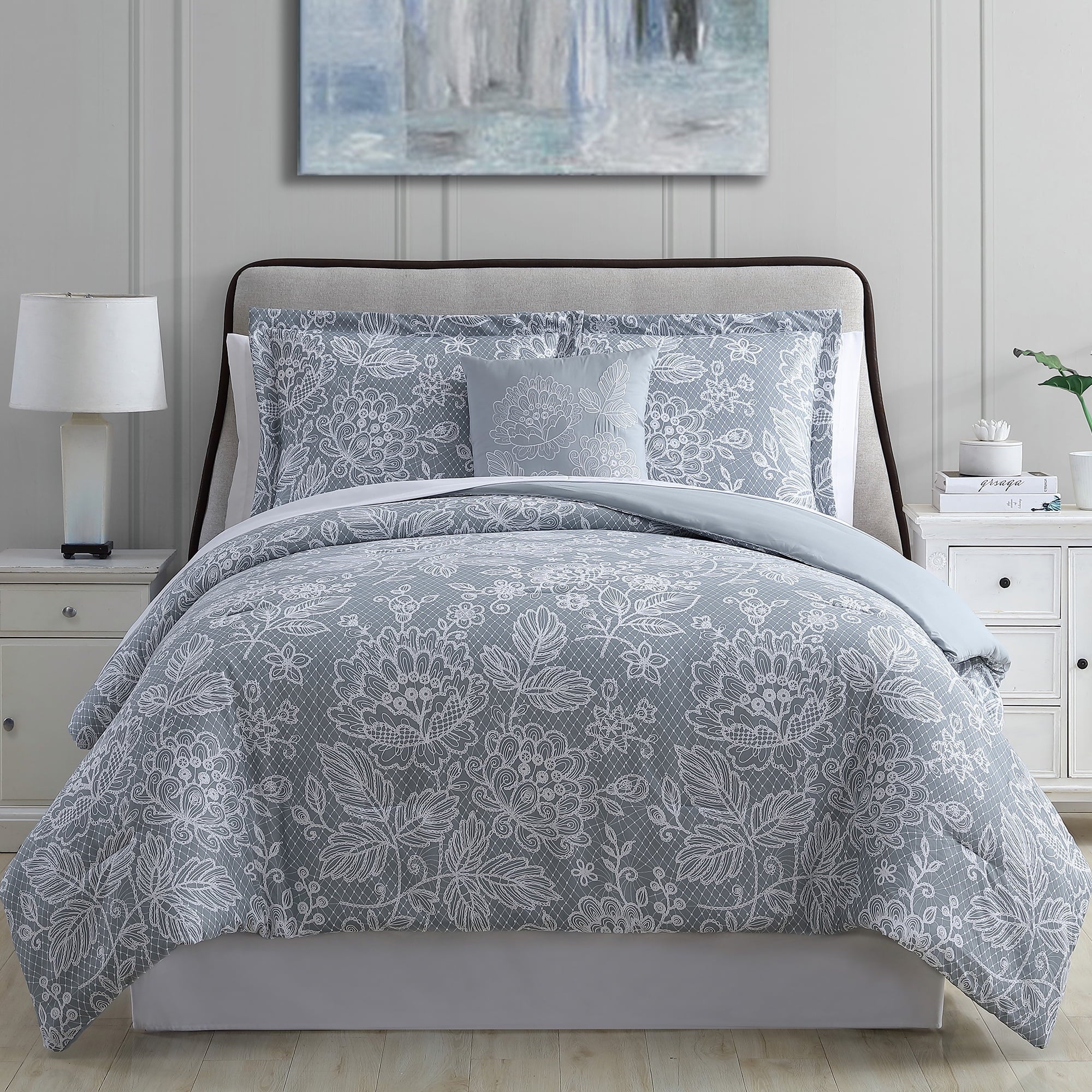 8-Piece Reversible Gray Floral Queen Bed in a Bag K825