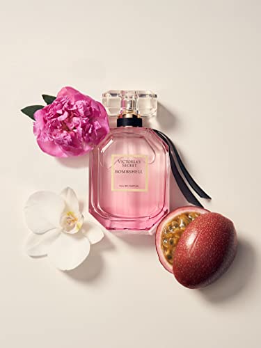 1.7 oz Eau de Parfum with Notes of White Peony, Sage, Velvet Musk Q163296