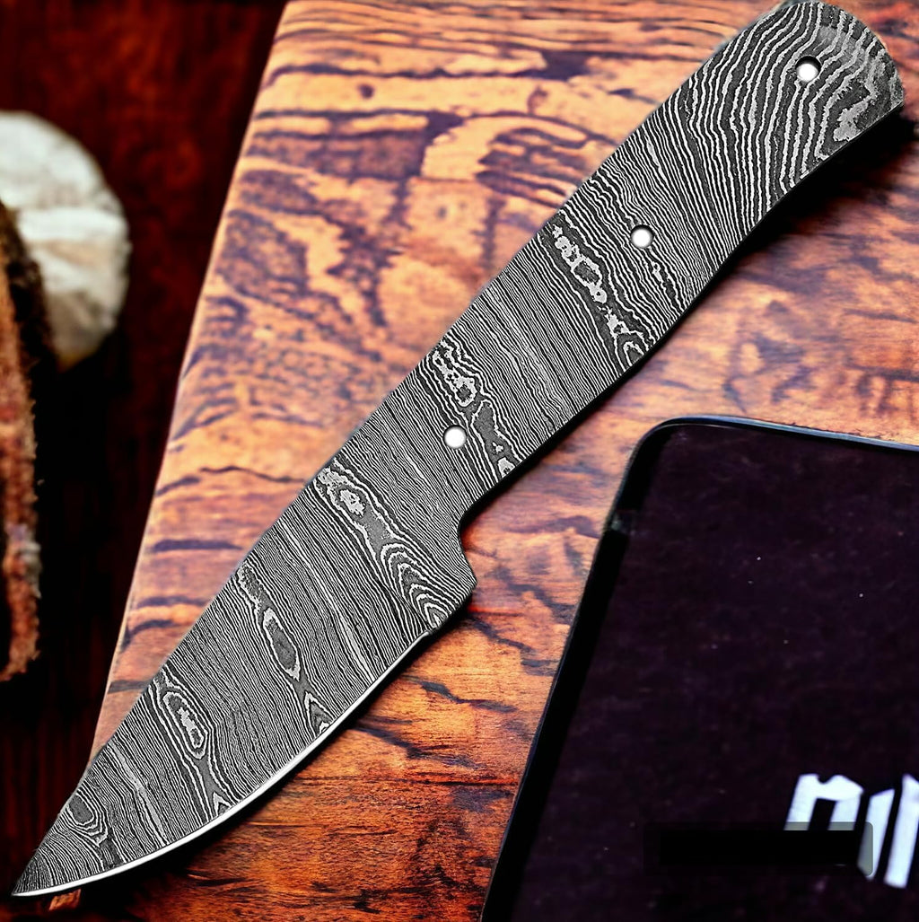 Damascus steel Full Tang Blank Blade Knife O840887