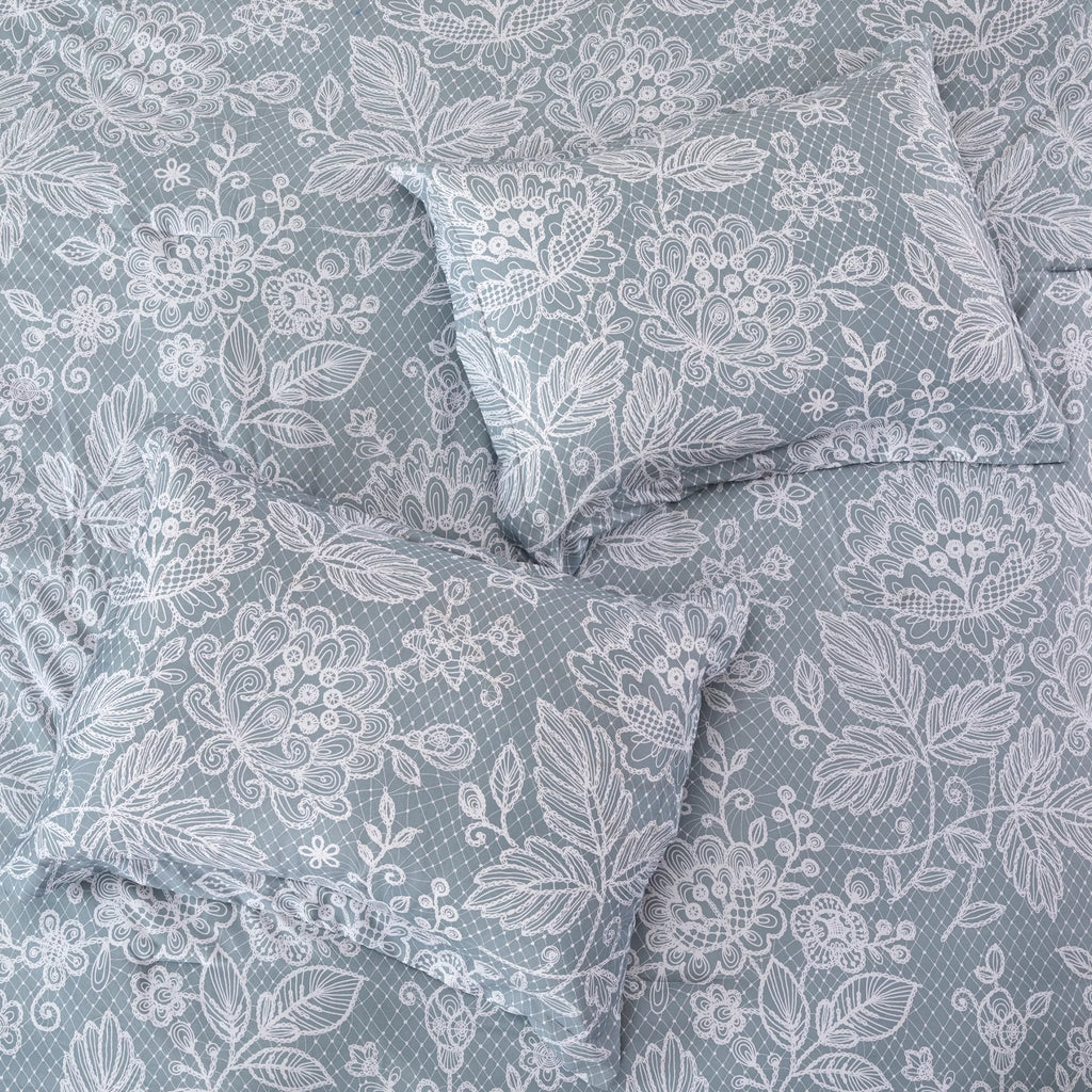 8-Piece Reversible Gray Floral Queen Bed in a Bag K825