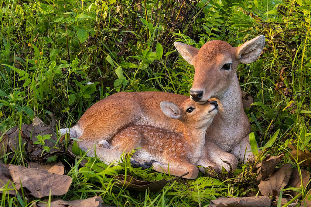Cuddling Mother and Baby Deer Garden Statue G93789