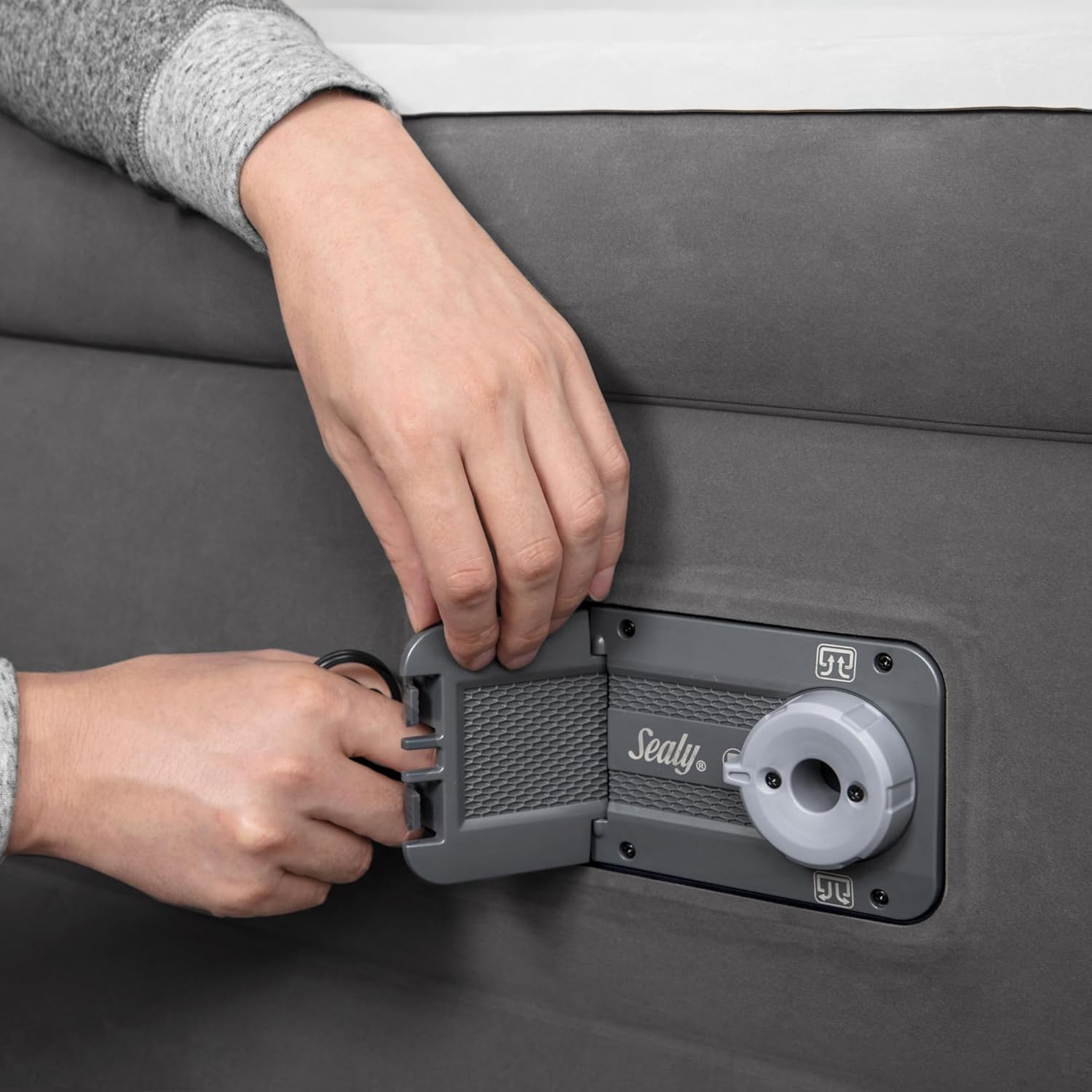 Queen Built-in AC Pump Airbed S451