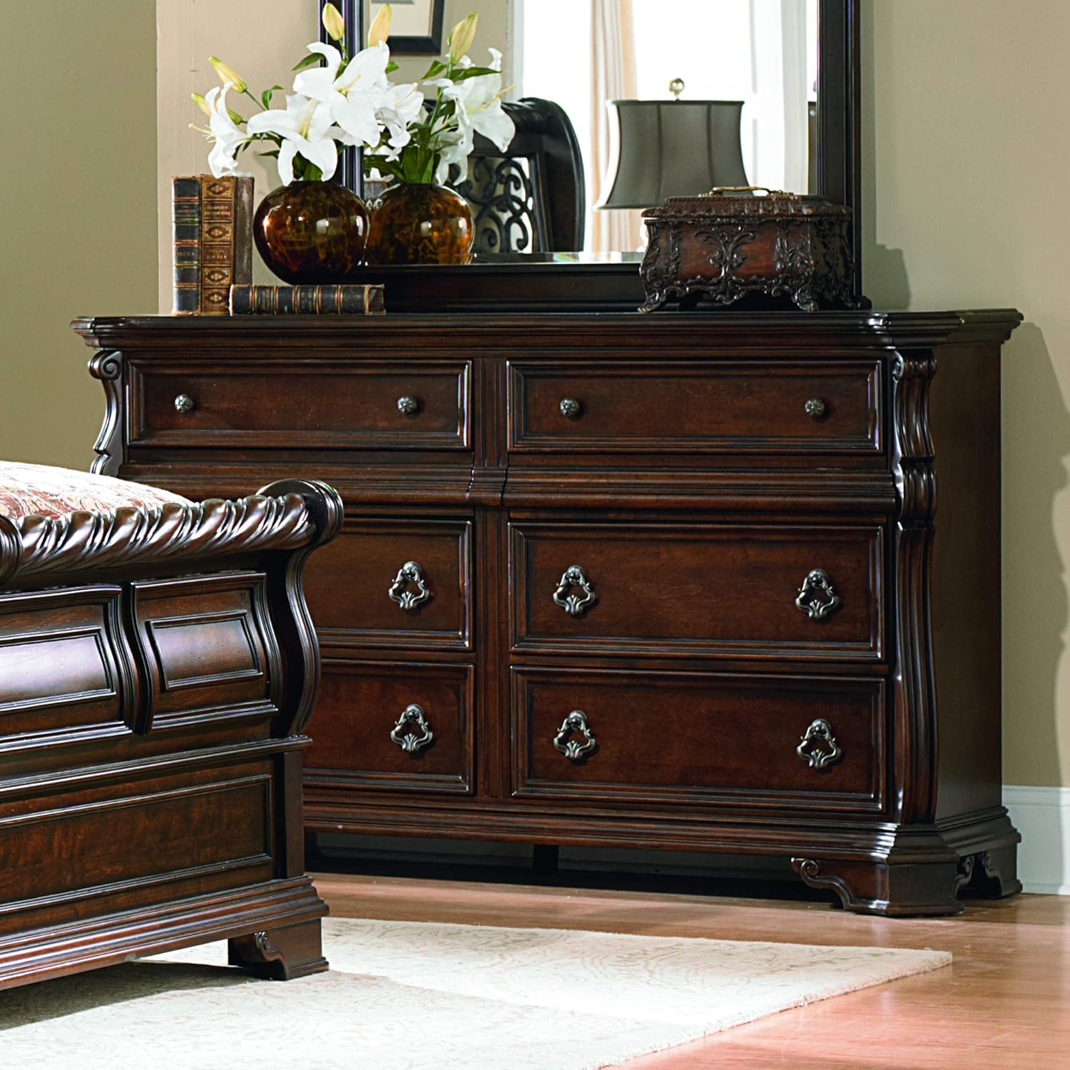 8 Drawer Double Dresser J93355