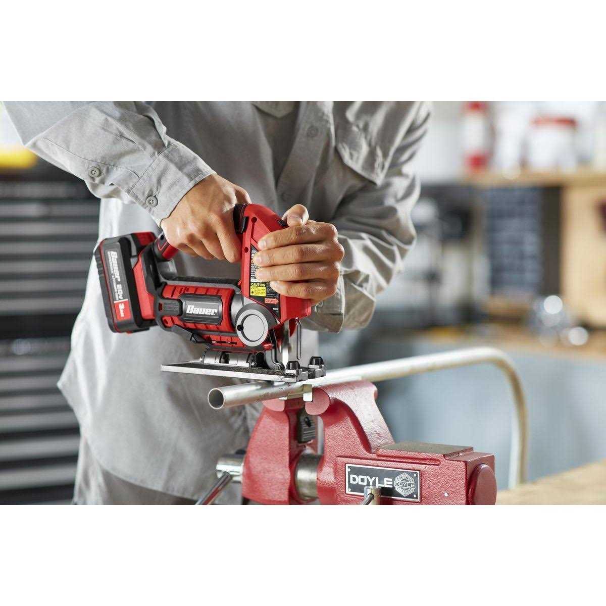 20V Cordless Variable Speed Jig Saw L810
