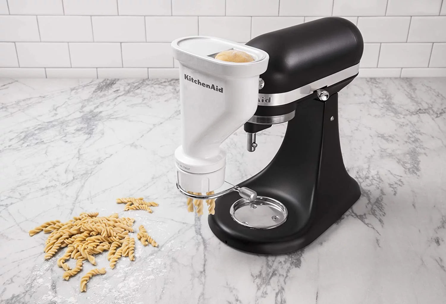 White Pasta Press Attachment with 6 Interchangeable Pasta Plates I792062
