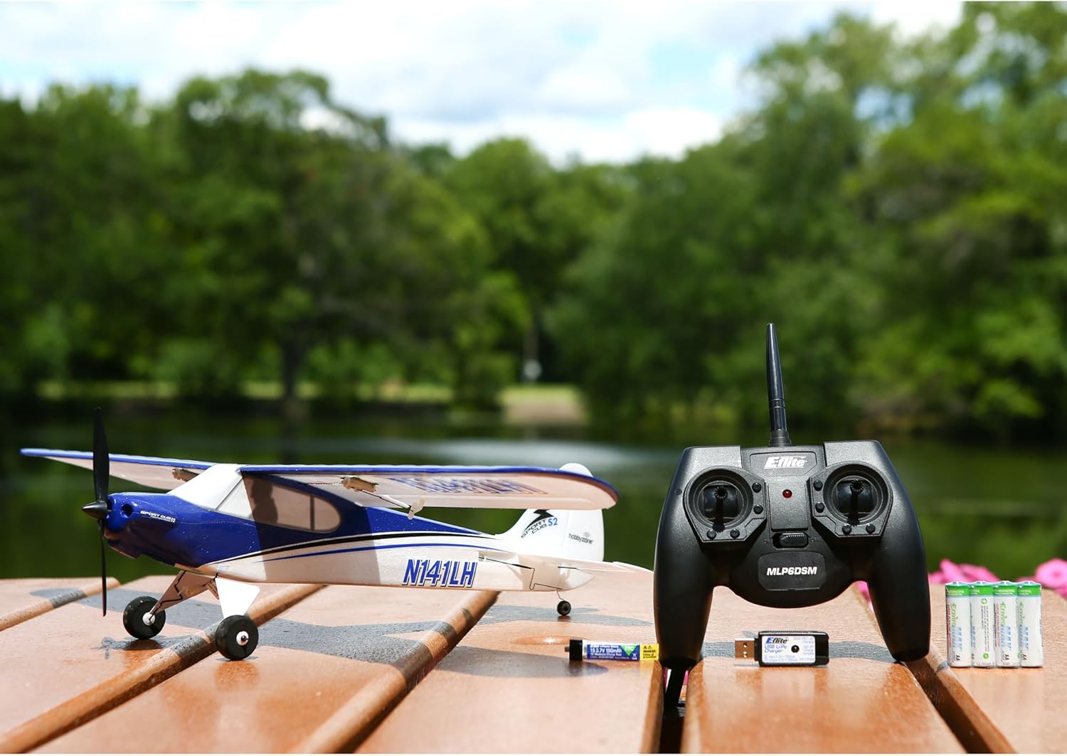 Blue RC Airplane with 6-CH 2.4GHz Transmitter B615