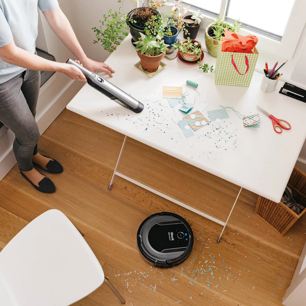 Robot Vacuum with Detachable Hand Vacuum P63902
