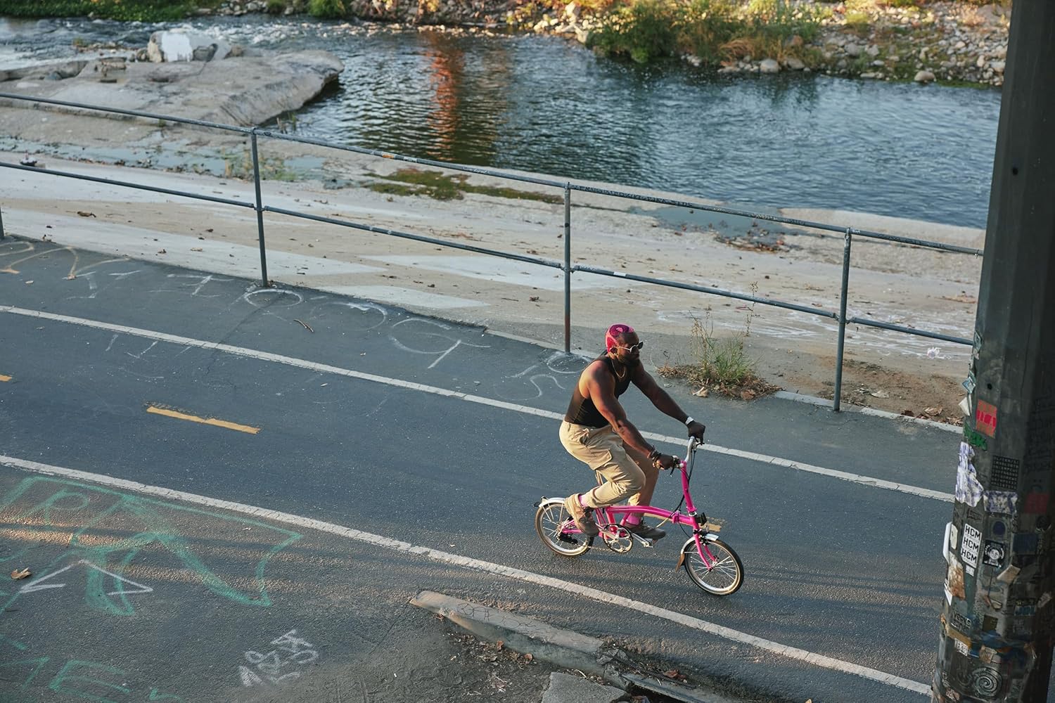 Hot Pink Folding Bike E892473