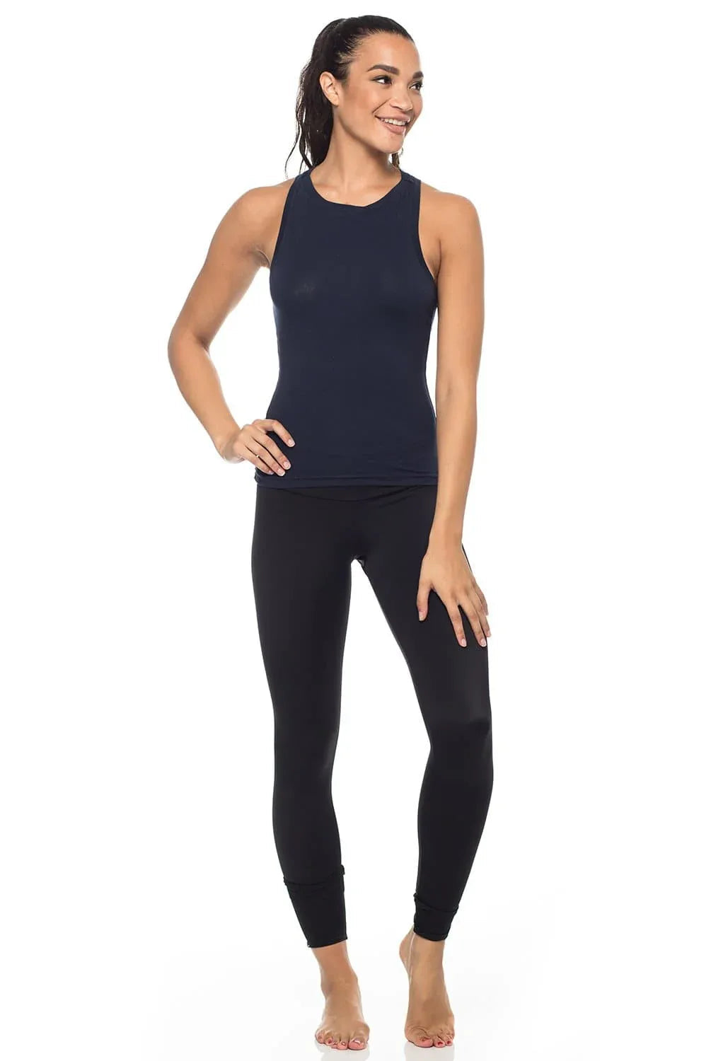 Flat Boat Neck Tank Top – Sophisticated Layering Essential